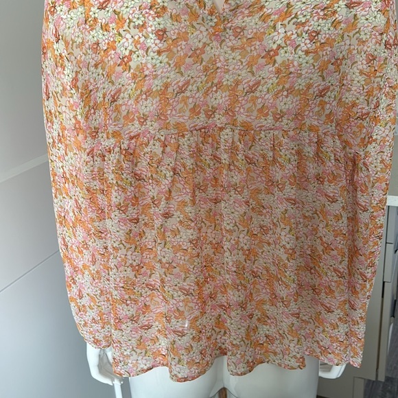 Bishop + Young Keyholes Blouse - Picture 11 of 14